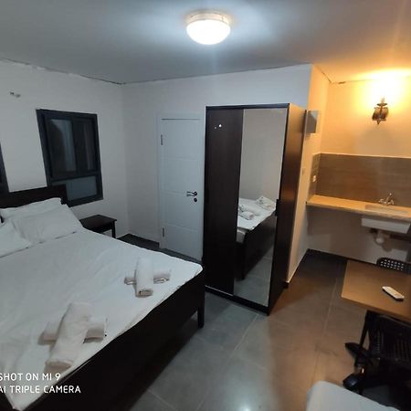 Ahva 17 Hotell Tiberias Eksteriør bilde