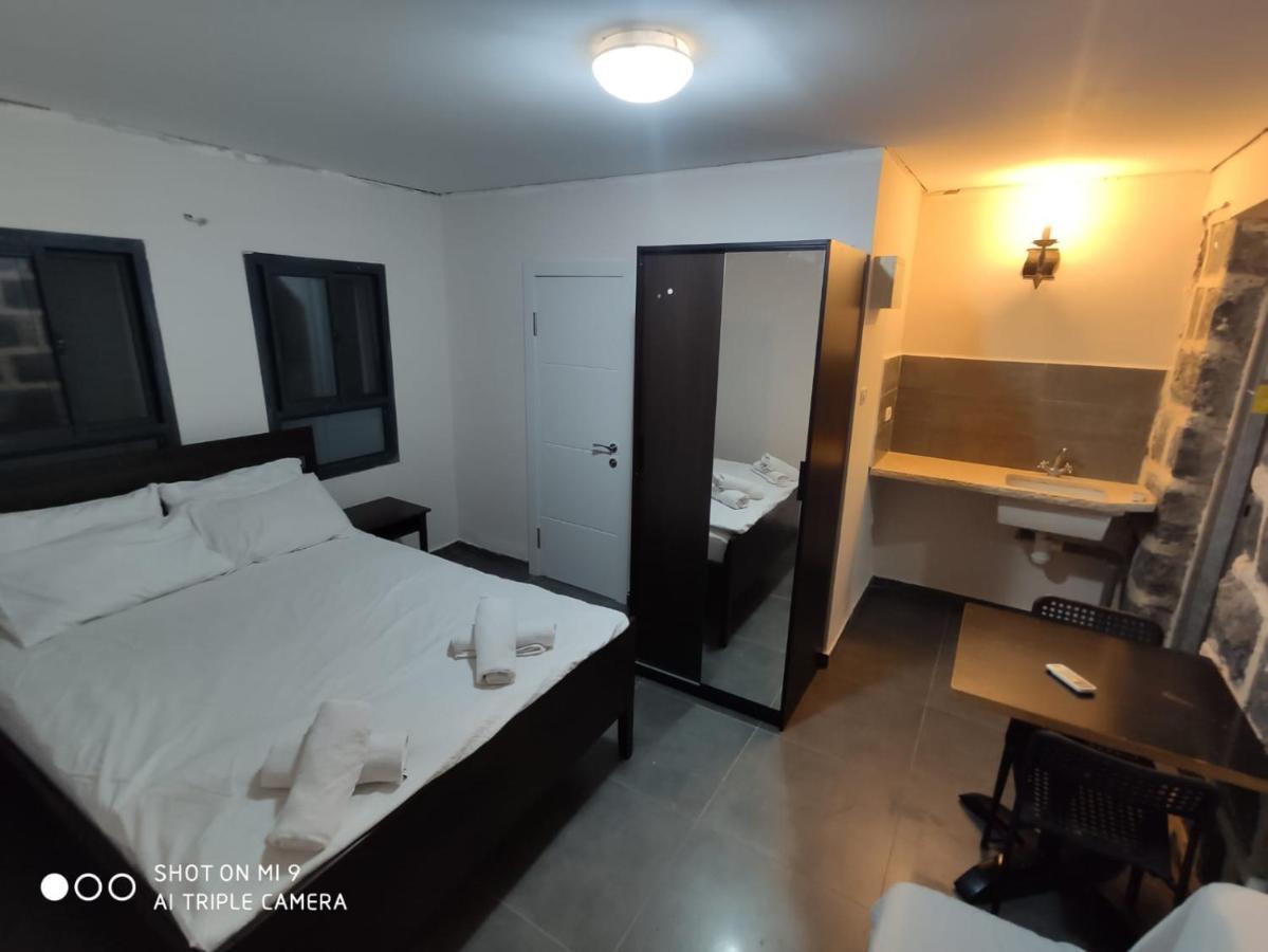 Ahva 17 Hotell Tiberias Eksteriør bilde