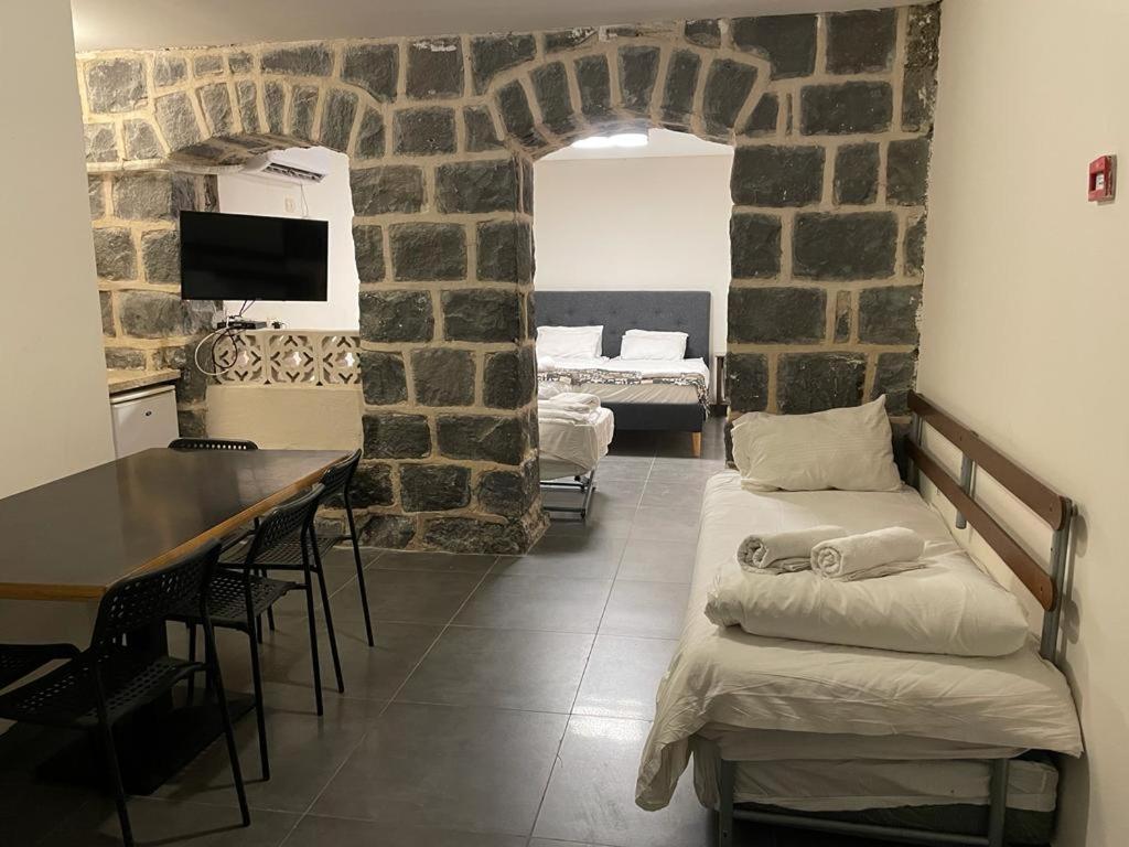 Ahva 17 Hotell Tiberias Eksteriør bilde