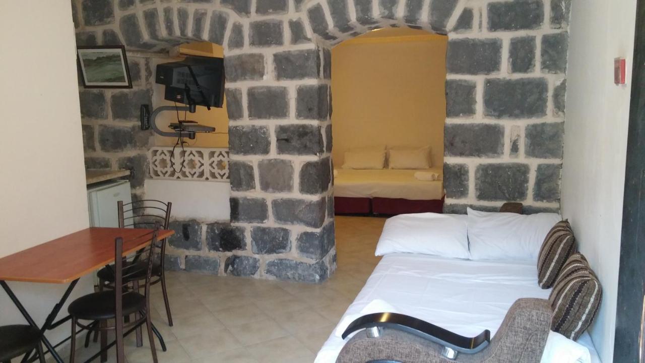 Ahva 17 Hotell Tiberias Eksteriør bilde